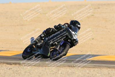 media/Oct-07-2023-CVMA (Sat) [[f84d08e330]]/Race 13 500 Supersport-350 Supersport/